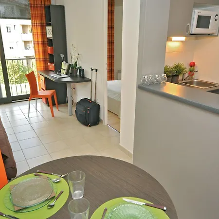 Appart'city Grenoble-meylan 2*