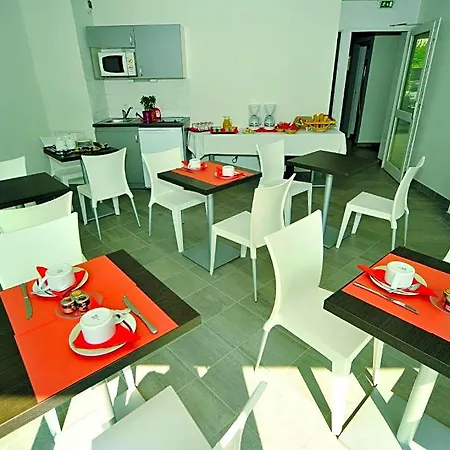 公寓式酒店 Appart'city Grenoble-meylan 梅朗