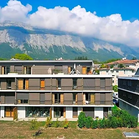 Appart'city Grenoble-meylan 公寓式酒店 2*