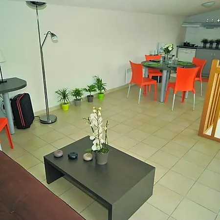 公寓式酒店 Appart'city Grenoble-meylan 2*