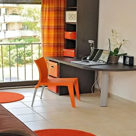 公寓式酒店 Appart'city Grenoble-meylan 2*