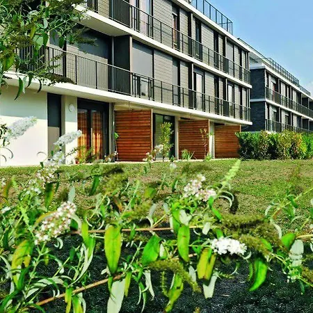 Appart'city Grenoble-meylan 梅朗
